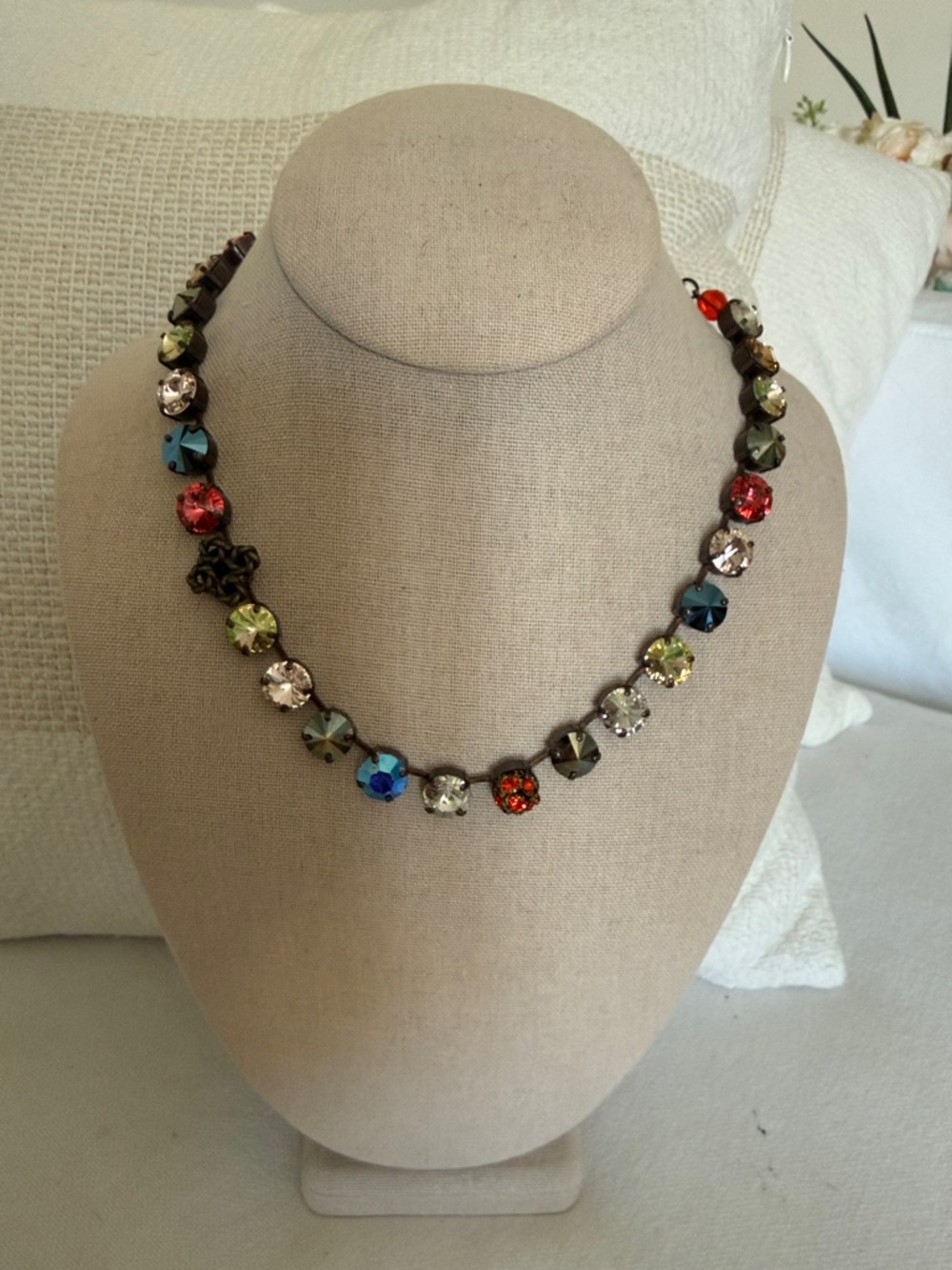 Sabika Vintage Supernatural Manhattan Crystal Choker Necklace Jewelry